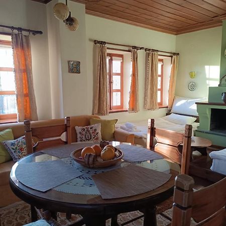 Guesthouse Kontogianni - Materka Nimfaíon Buitenkant foto