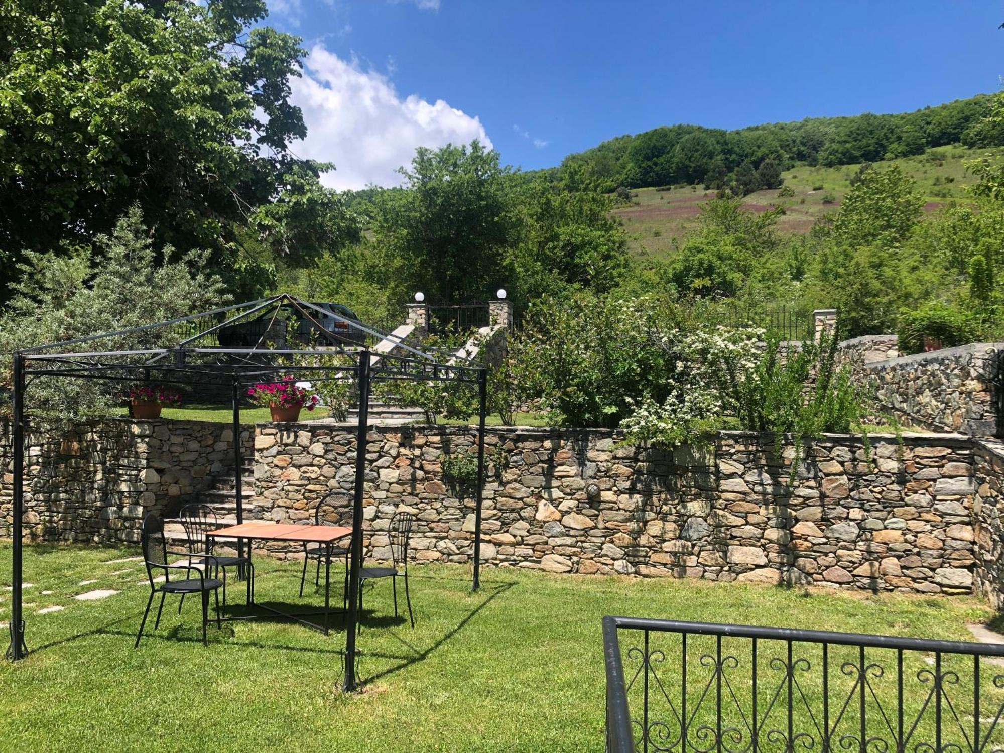 Guesthouse Kontogianni - Materka Nimfaíon Buitenkant foto