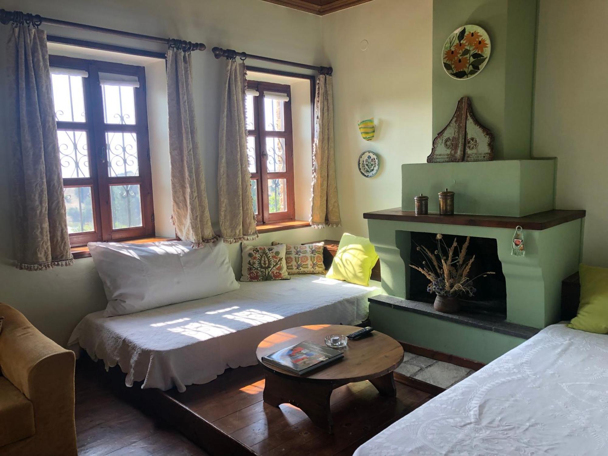 Guesthouse Kontogianni - Materka Nimfaíon Buitenkant foto