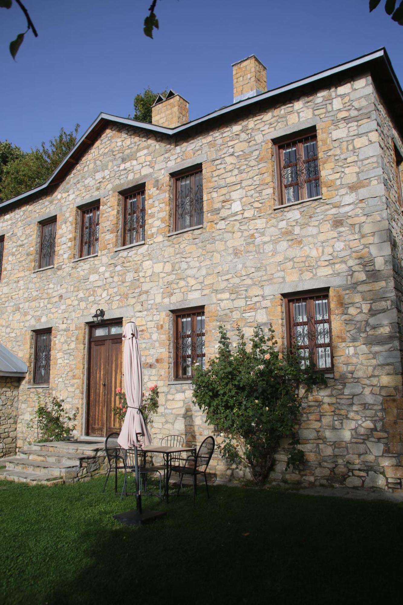 Guesthouse Kontogianni - Materka Nimfaíon Buitenkant foto